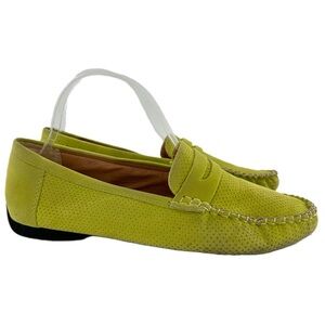 Pierre Dumas flats size 8 green faux suede chartreuse driving loafers old money